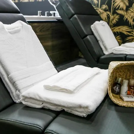 Suite Spa Privatif Pontavert Exterior foto